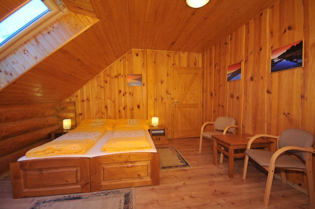 Penzion-Ranc U Trapera ฮราบูชิเซ ภายนอก รูปภาพ