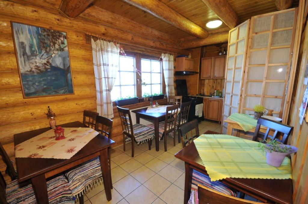Penzion-Ranc U Trapera ฮราบูชิเซ ภายนอก รูปภาพ